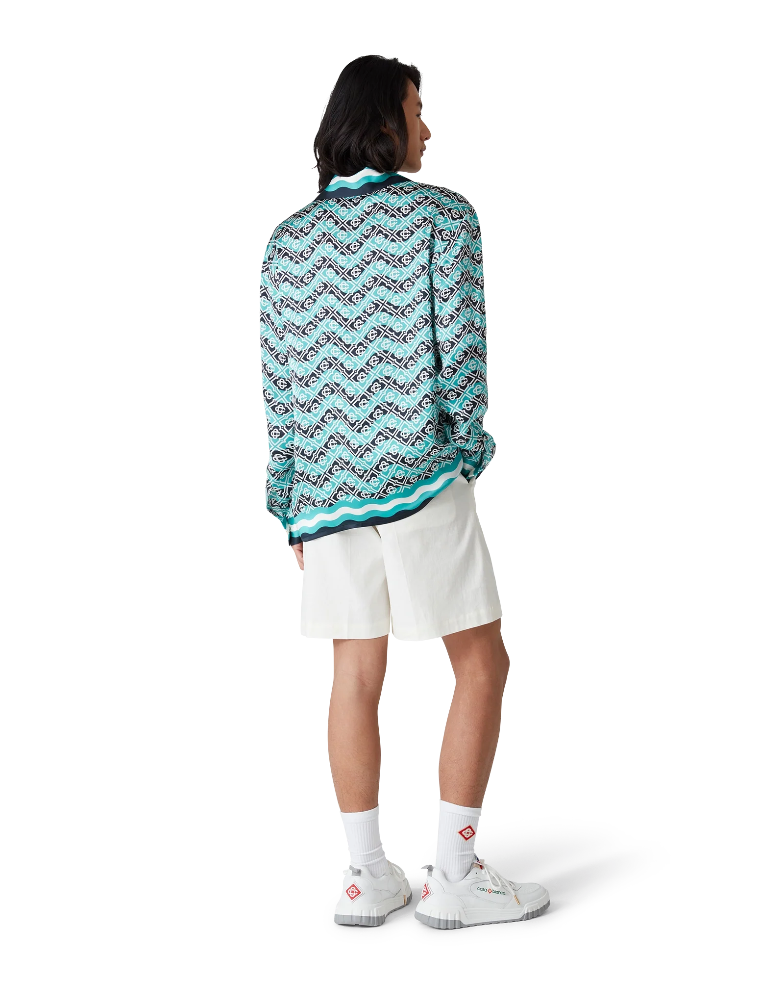 Camisa de seda de manga larga con monograma ondulado