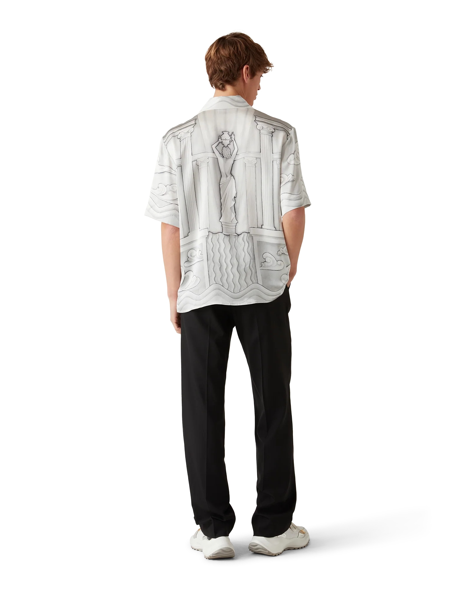 Camisa de seda de manga corta de piedra sagrada