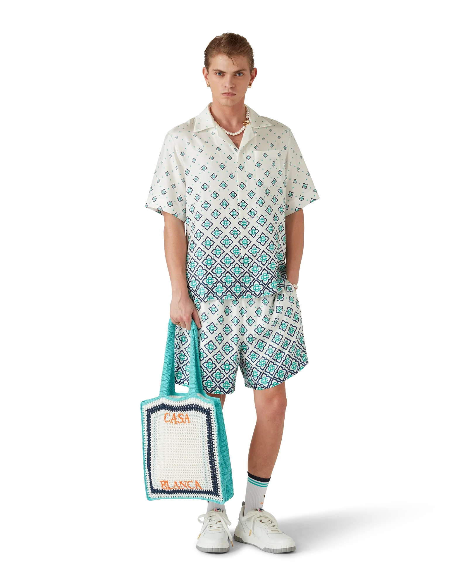 Camisa de seda de manga corta con monograma degradado