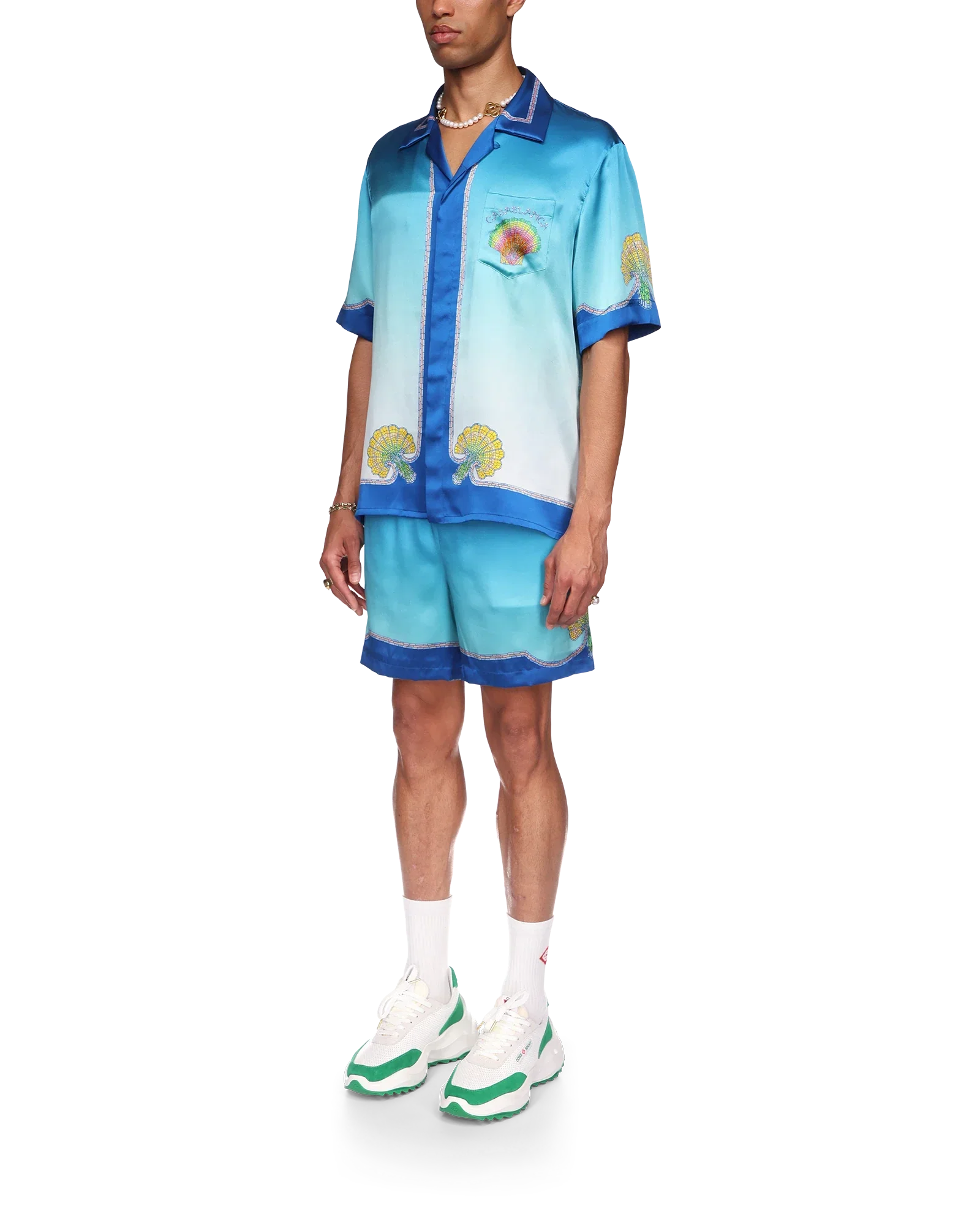 Camisa de seda con conchas de colores