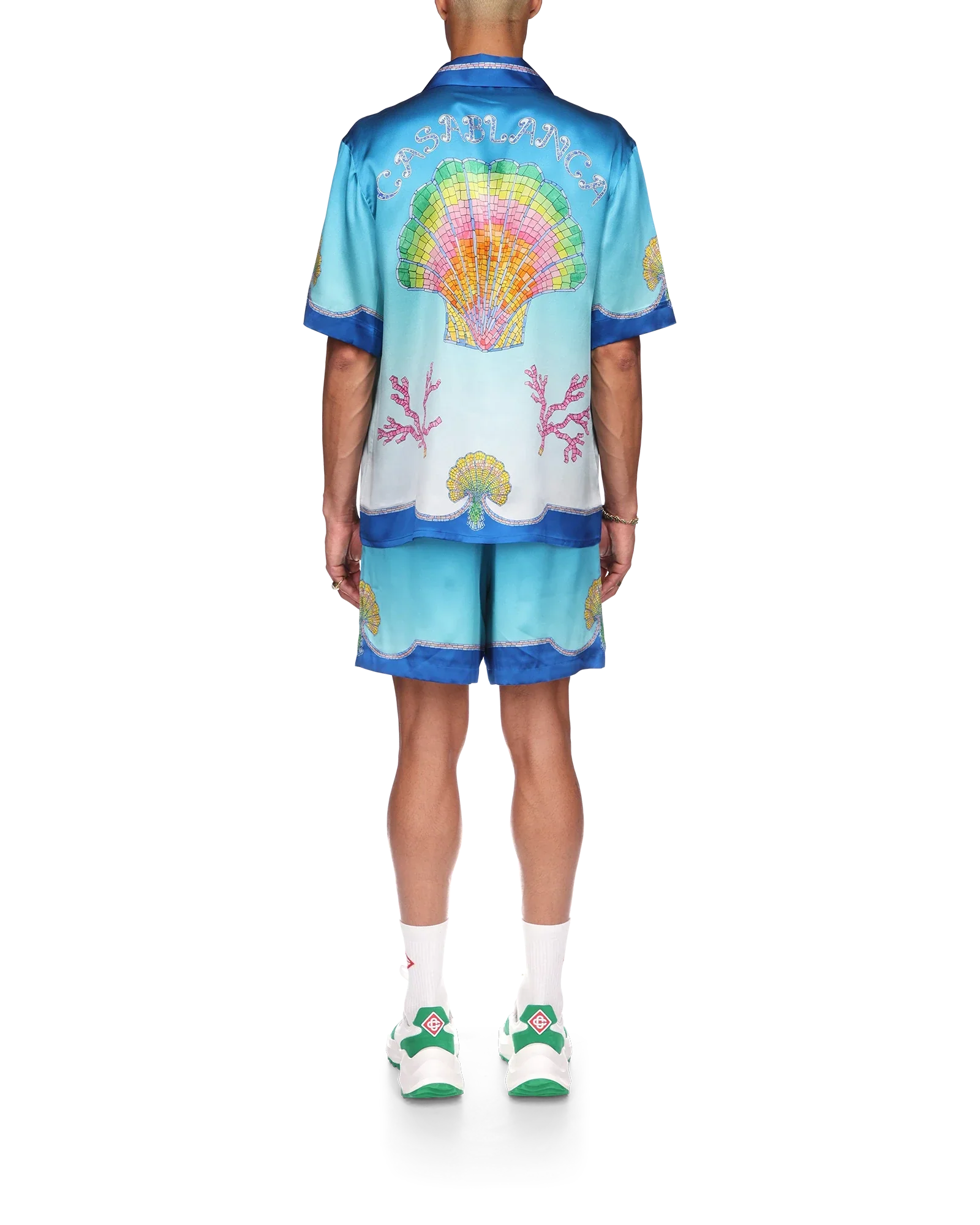 Camisa de seda con conchas de colores